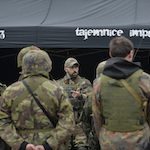 odprawa przed militarną grą terenową